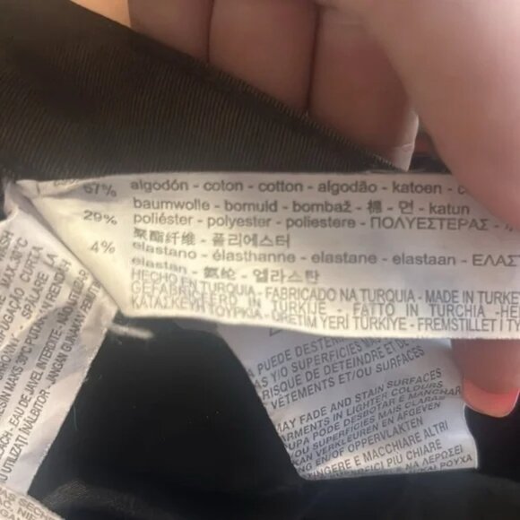 ZARA BASIC Z1975 denim size 8, army green, frayed hem, zipper and button front - Picture 2 of 9